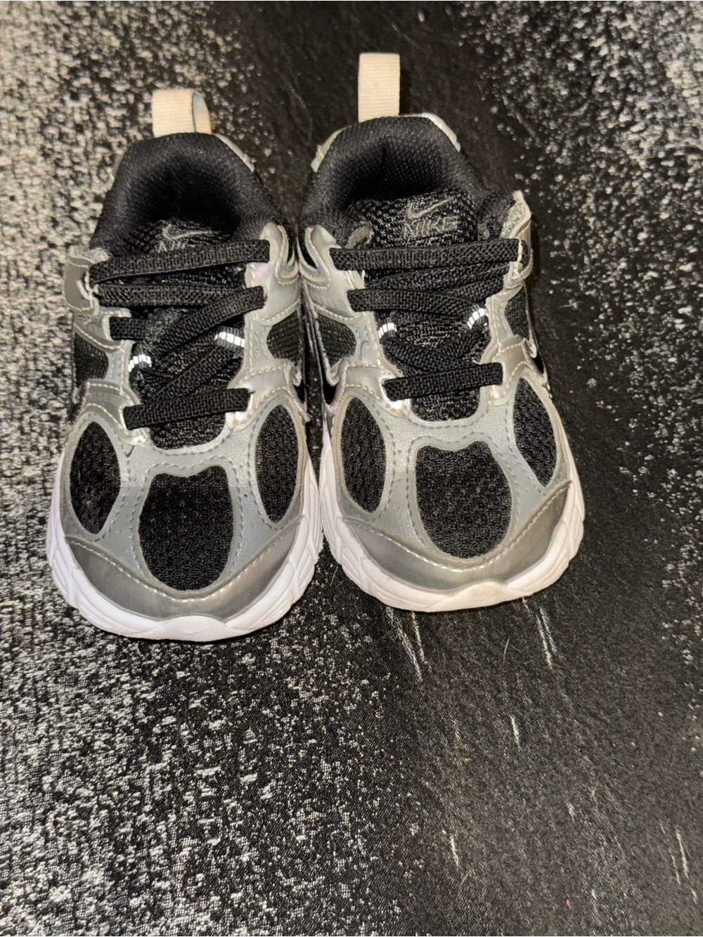 Nike Kids Black and Gray Sneakers
